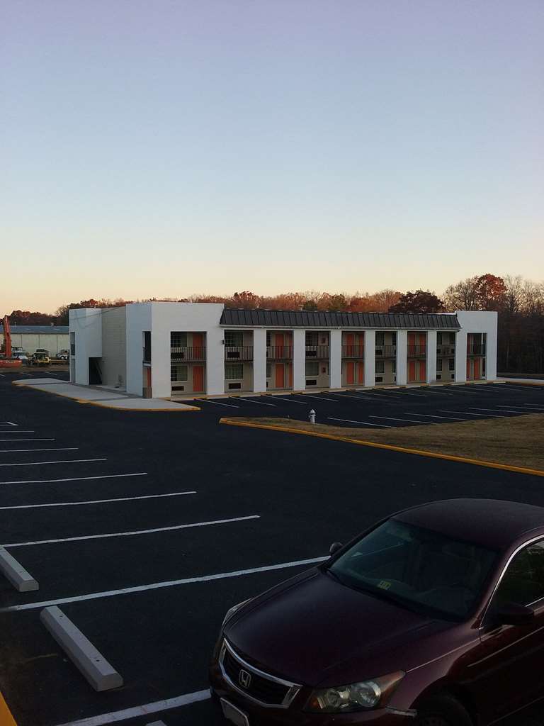Americas Best Value Inn Richmond South Bellwood Zewnętrze zdjęcie