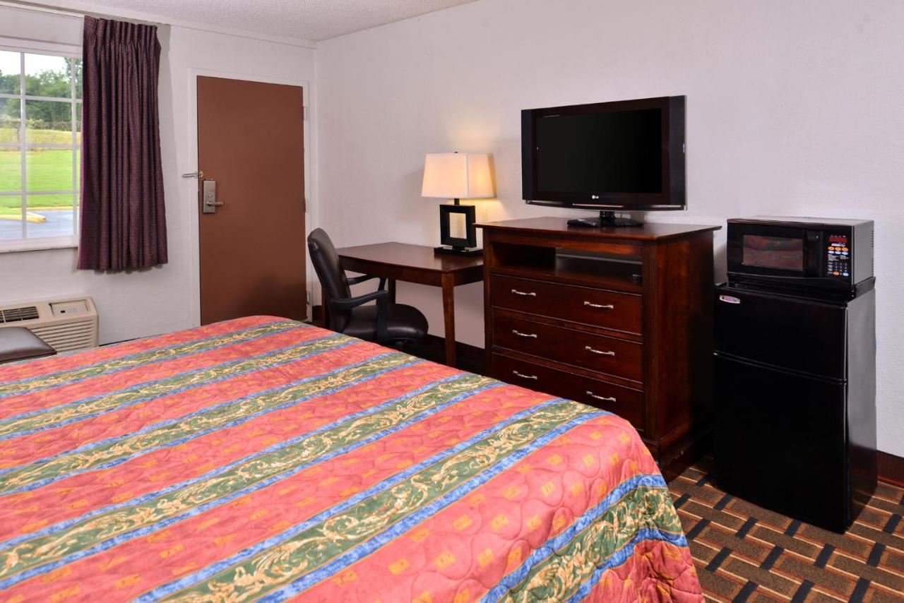 Americas Best Value Inn Richmond South Bellwood Zewnętrze zdjęcie