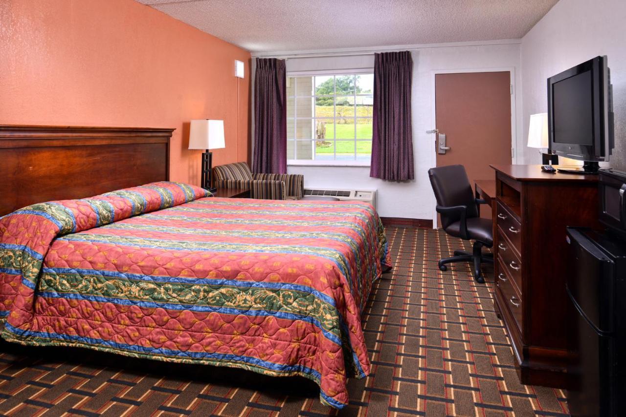 Americas Best Value Inn Richmond South Bellwood Zewnętrze zdjęcie