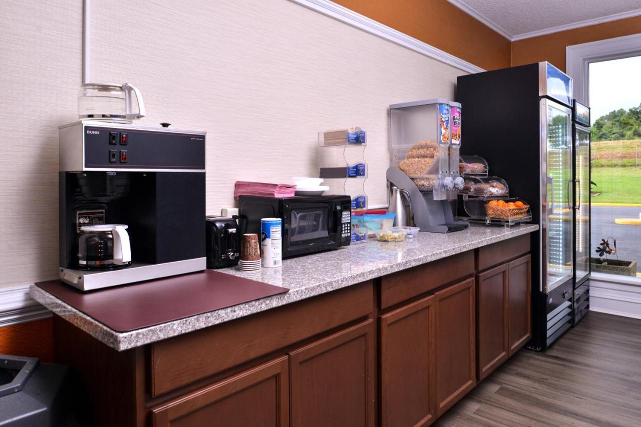 Americas Best Value Inn Richmond South Bellwood Zewnętrze zdjęcie