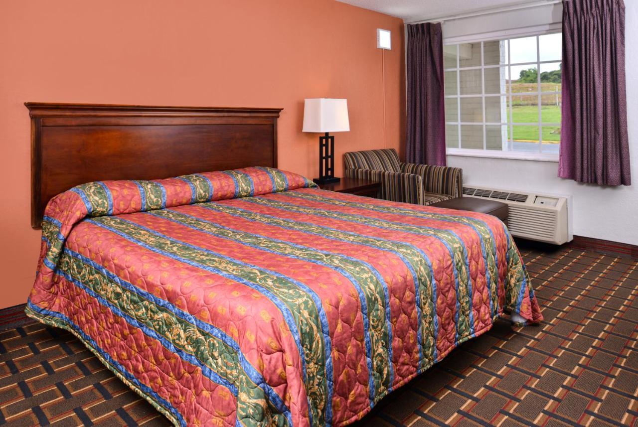 Americas Best Value Inn Richmond South Bellwood Zewnętrze zdjęcie