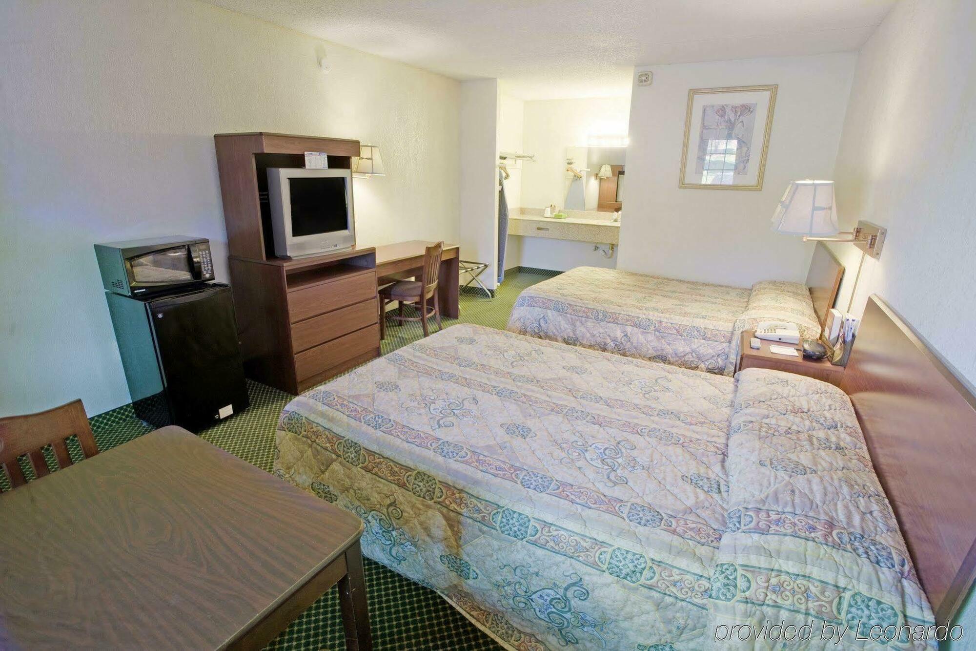 Americas Best Value Inn Richmond South Bellwood Zewnętrze zdjęcie